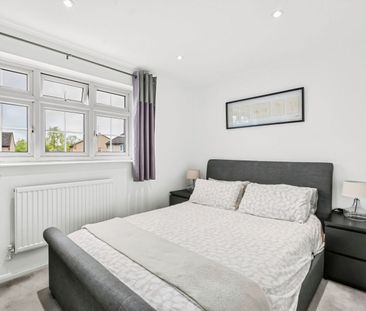 3 Bedroom End Terraced House To Rent - Photo 3