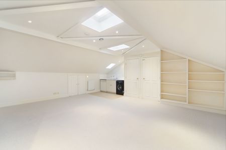 Eaton Place, London, SW1X flat to rent - Photo 3