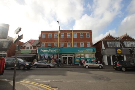 Wimborne Road, Bournemouth, BH9 - Photo 3