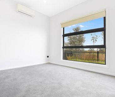 2/59 Gilded Road, Werribee VIC 3030 - Townhouse For Rent | Domain - Photo 3