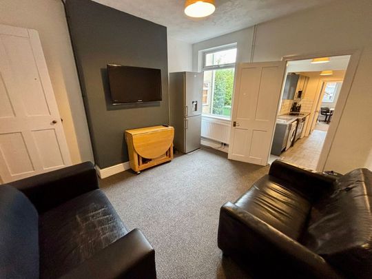 77 Leopold Street -No Deposit & 2 bathroomsLoughborough - Photo 1