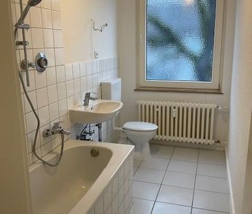 Sehr schöne renovierte 2 Zimmer Wohnung in Gelsenkirchen zu vermieten - Foto 3