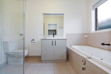 Where Space, Style, and Serenity Align - Photo 3