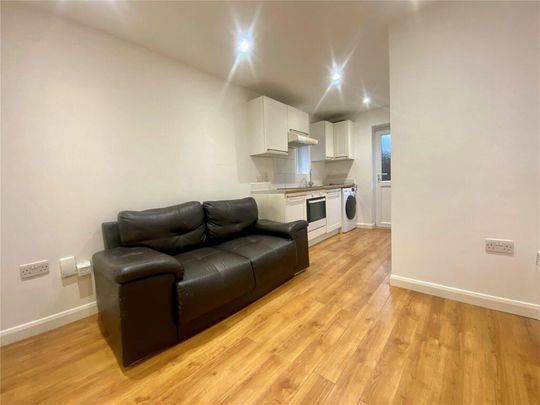 1 bedroom flat to rent - Photo 1