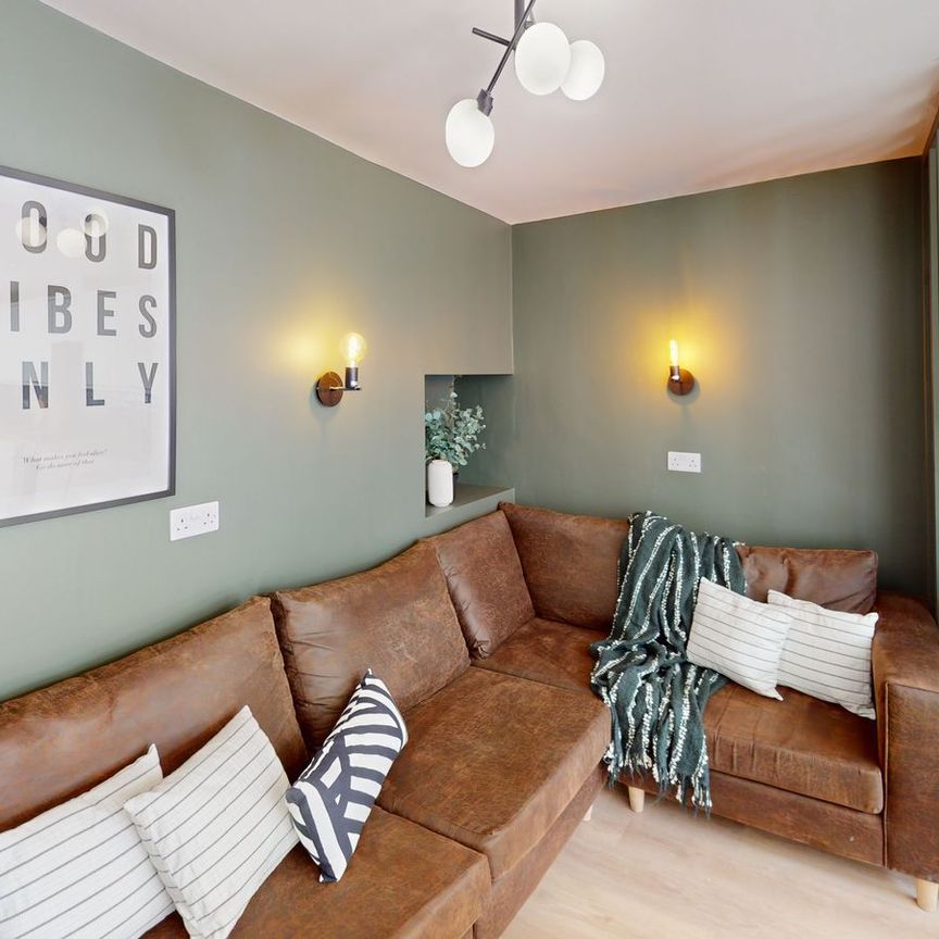 19 Matlock Court, NG1 4DT, NOTTINGHAM - Photo 1