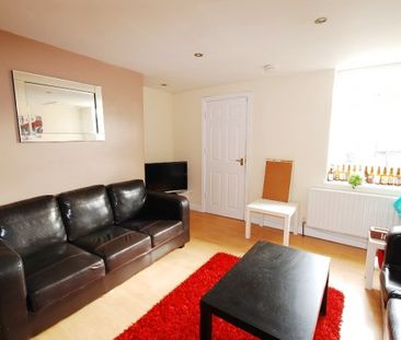 5 Bed - Hotspur Street, Heaton - Photo 3