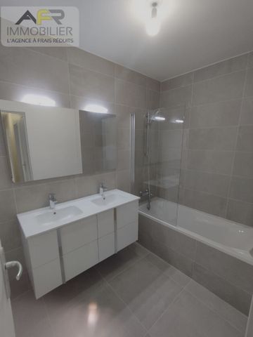 Appartement Paris 4 pi�ce(s) 101 m2 - Photo 3