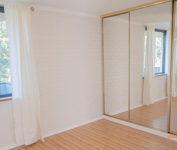 Freshly renovated, Gas & Water Included in Rent! - Photo 6