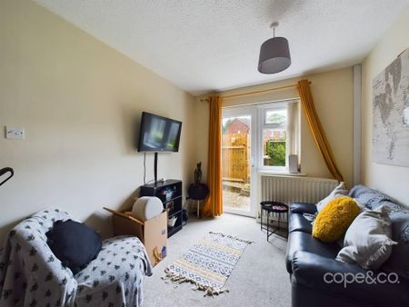 1 bedroom semi-detached house to rent - Photo 2