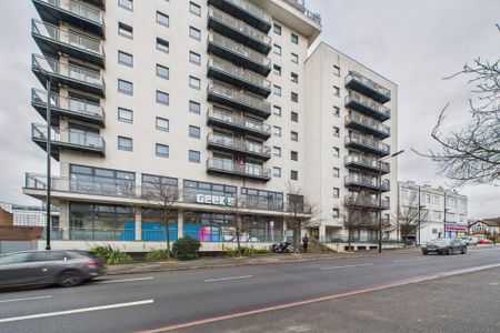 2 bedroom flat to rent - Photo 3