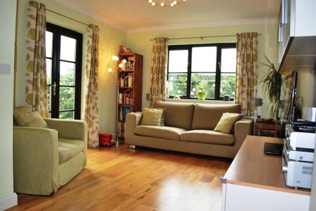 3 bedroom detached house to rent - Photo 3