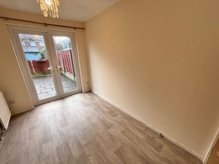 Longbrook Avenue, Preston - Photo 2