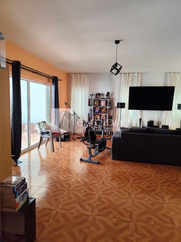 Ενοικίαση κατοικίας, 130 τ.μ., Γλυφάδα, 1.100 € - Photo 4