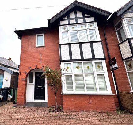 3 bedroom semi-detached house to rent - Photo 1