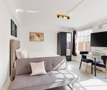 Studio to rent - Photo 1