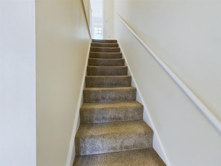 Tunbridge Way, Emersons Green, Bristol, BS16 - Photo 2