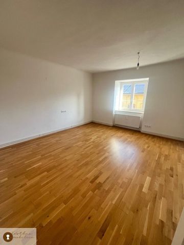 Ausgesprochen imposante 2-Zimmer-Wohnung in Hergottwiesgasse: Modernisiert, WG-tauglich & Perfekt zum Mieten! - Photo 2
