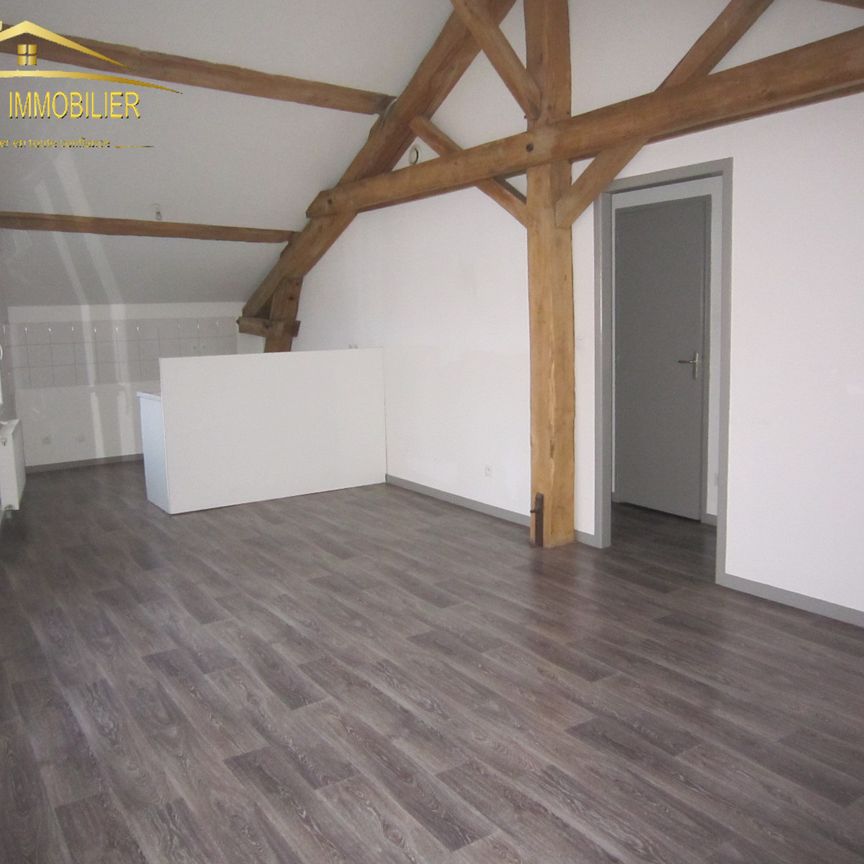 T2 bis POUILLY-SOUS-CHARLIEU - Photo 1