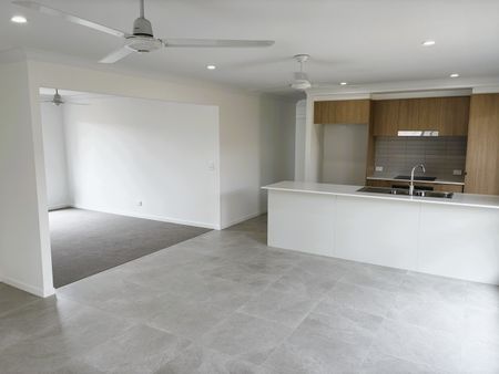 35 Provence Place, Greenbank QLD 4124 - House For Rent | Domain - Photo 2