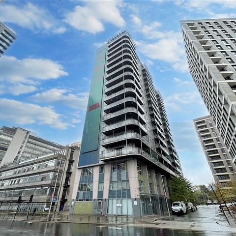 1 bedroom flat to rent - Photo 1