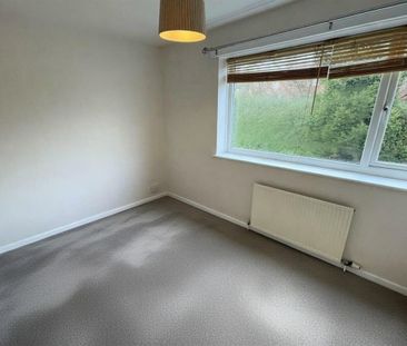2 Bed Flat, Lane End Court, LS17 - Photo 1