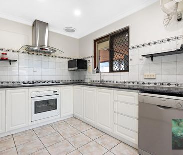 8 Kerun Ct, Armadale, WA 6112 - Photo 1