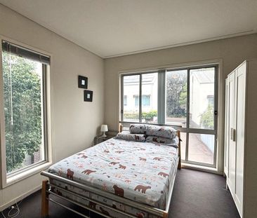 Entry via Broadoaks Street - Photo 1