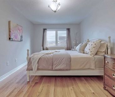 For Lease - 68 Hawkes Drive, Richmond Hill, Ontario - Photo 2