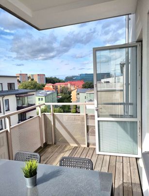 An apartment in frösunda on the 6th floor with high ceilings. - Photo 1