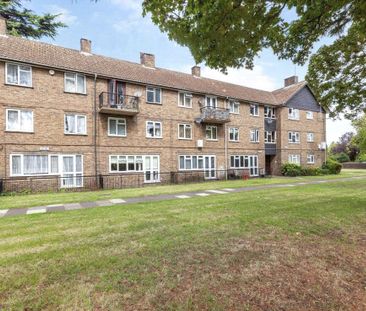 Normanhurst, Ashford, Spelthorne, TW15 2NX - Photo 3