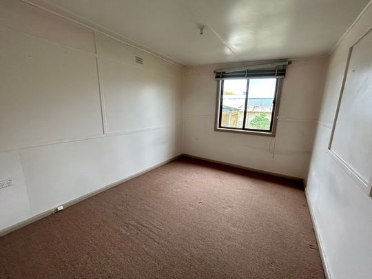 Perfect Central Location - Photo 1
