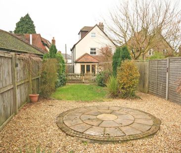3 bedroom semi-detached house to rent - Photo 3