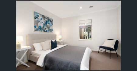 Spacious Home With Side Access and Quiet Court Living - Photo 3