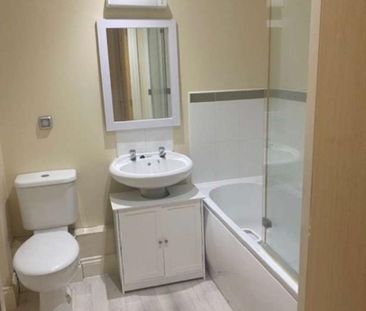 Husbands Bosworth, Leicestershire, LE17 - Photo 1