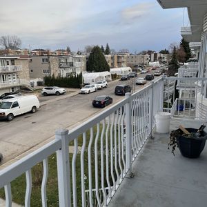 Logement à Louer Grand 5 Et Demi à Laval - Photo 2