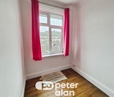 3 bedroom semi-detached house to rent - Photo 4