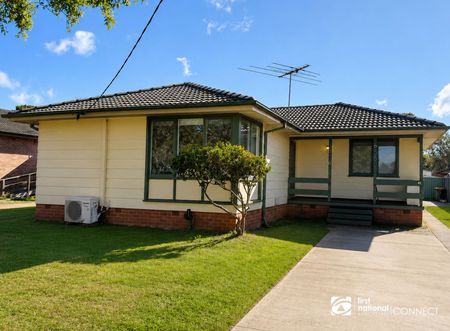 Comfortable Family Living in a Prime Location - Photo 5