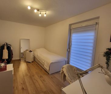 Sehr gepflegte 2-Zimmer-Wohnung mit Balkon! - Photo 4