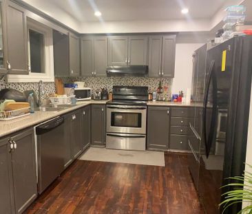 For Lease - 83 Purpledusk Trail, Toronto, Ontario - Photo 4