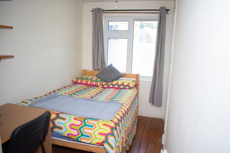 4 bedroom house to rent - Photo 4