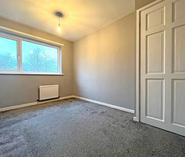 2 bedroom Town house to rent - Photo 4
