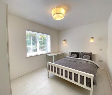 Double room - 3.8m x 2.7m - £750pcm, deposit £750 in shared house :... - Photo 2