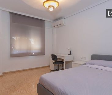 valencia, Valencian Community 46019 - Photo 3