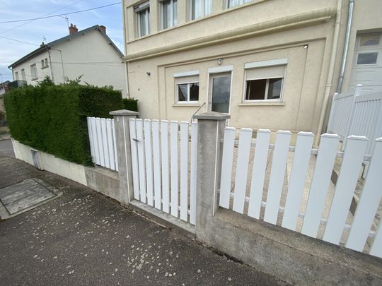 Location Appartement 2 pièces 43m² LE CREUSOT 71200 - Photo 1