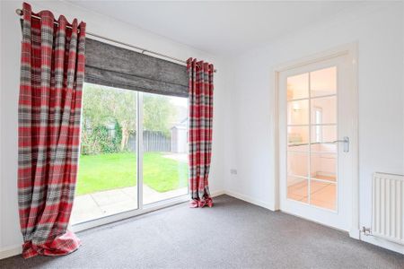 4 bedroom detached house to rent - Photo 5