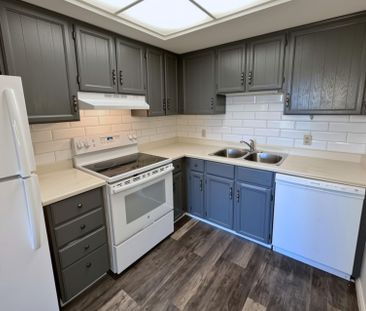 For Lease - 144 Queen Street Unit# 403, Clarington, Ontario - Photo 5