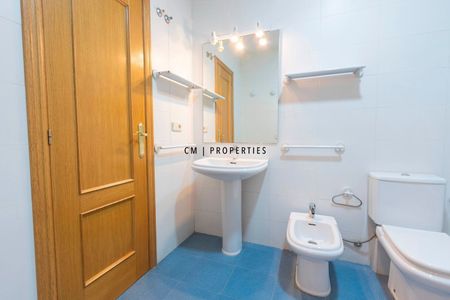 Piso de alquiler en Martí, Gran Via - Photo 4