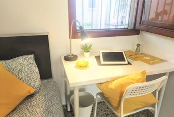 Carrer Miguel Hernández, Paterna, Valencian Community 46980