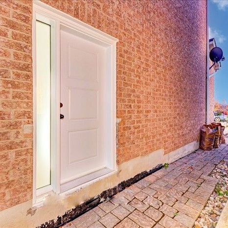 For Lease - 84 Darren Avenue Unit# Bsmt, Whitby, Ontario - Photo 1