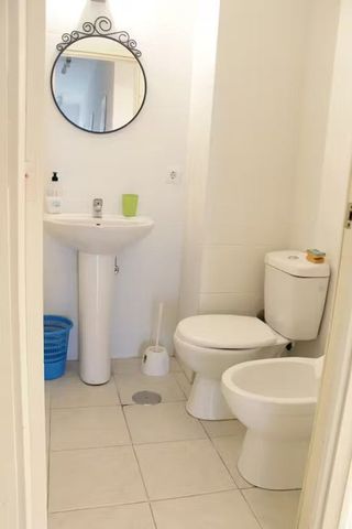 Calle Atanasio Barrón, Sevilla, Andalusia 41003 - Photo 3